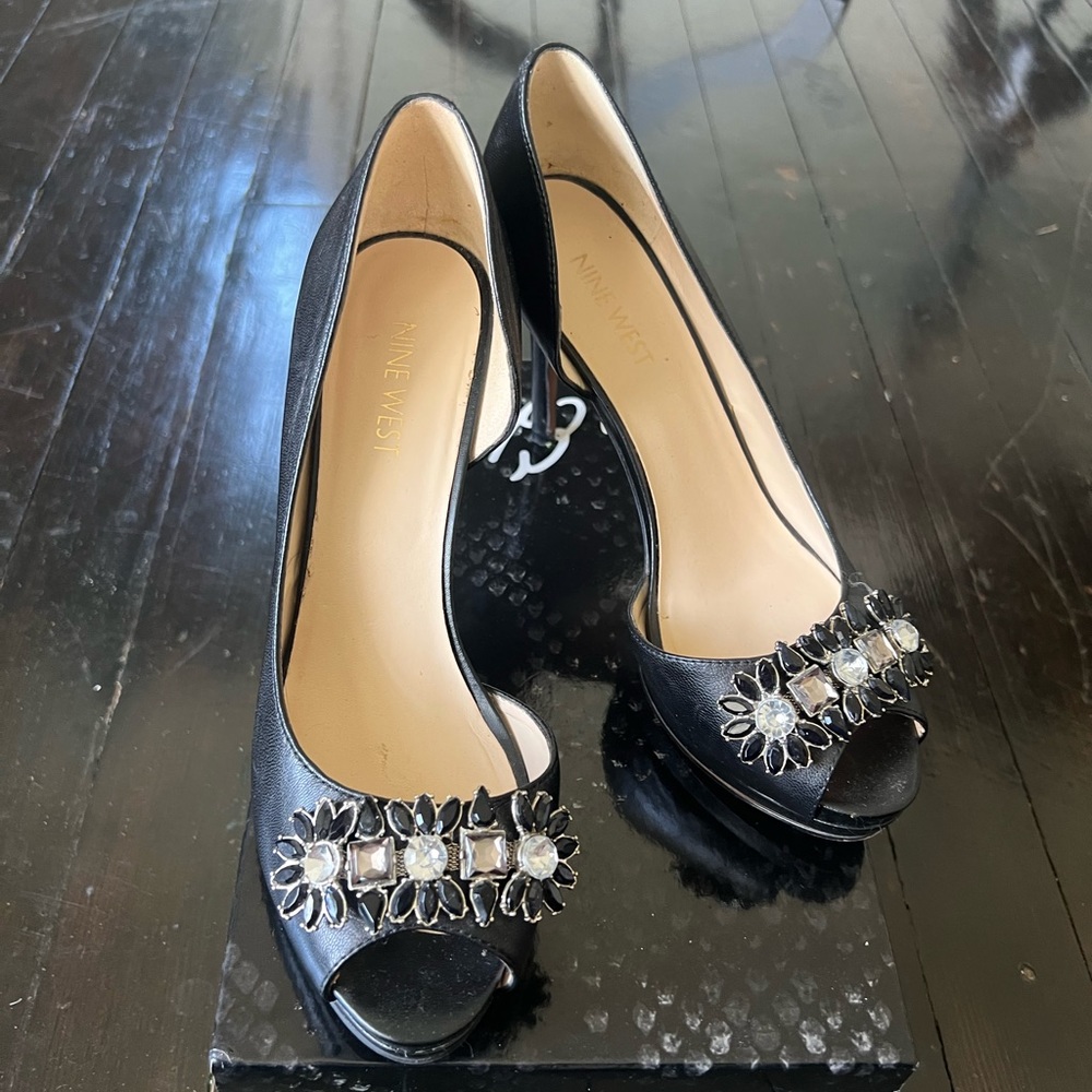 Nine West Black Leather Beaded Peep Toe Heels